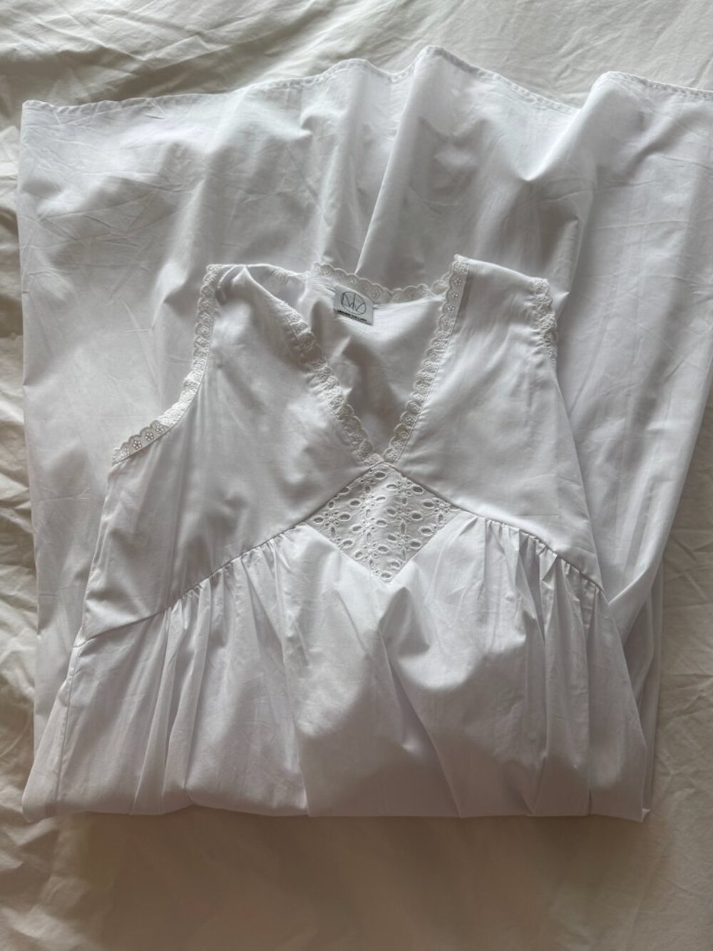 Laneway the label vintage cotton gown in white cotton midi dress with lace detai - Picture 4 of 6